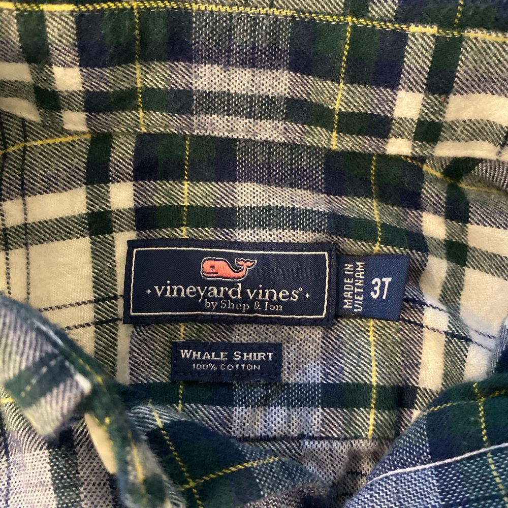 Vineyard Vines button up